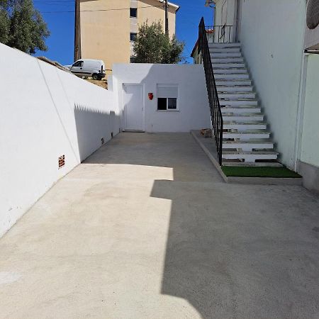 Guest Daires Coimbra Luaran gambar
