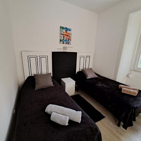 Guest Daires Coimbra Luaran gambar