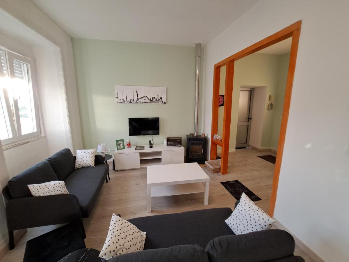 Guest Daires Coimbra Luaran gambar