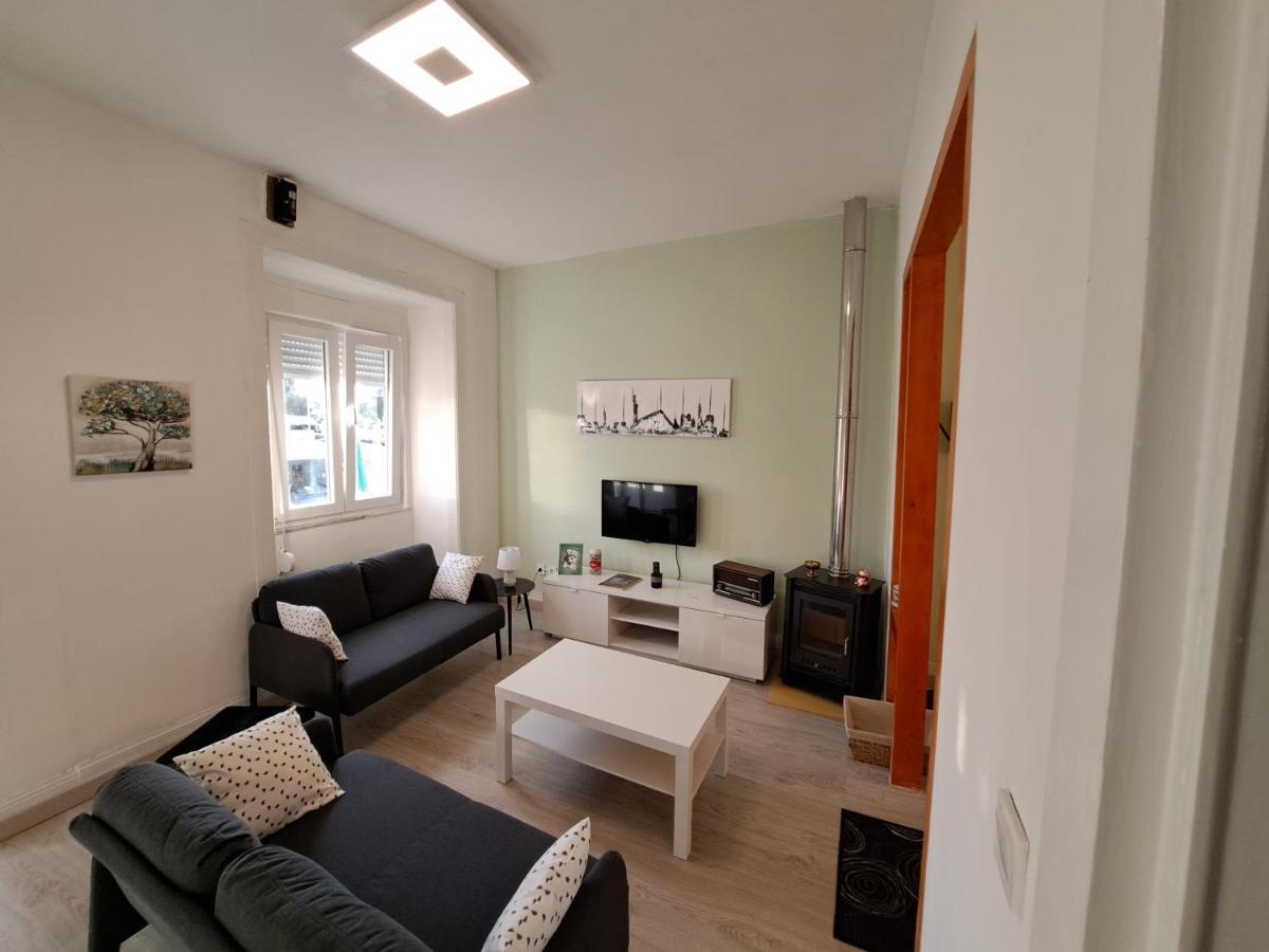 Guest Daires Coimbra Luaran gambar